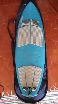 LaCrAu Surfboard 6'3 - 40 ltrs, INCL. quilhas e Leash