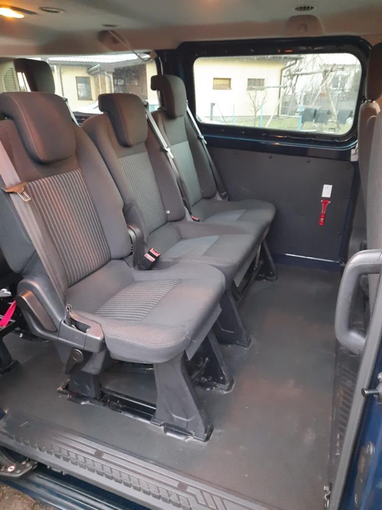 Sprzedam Ford Transit Custom Long 9-osobowy