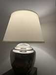 Srebrna lampa Ikea