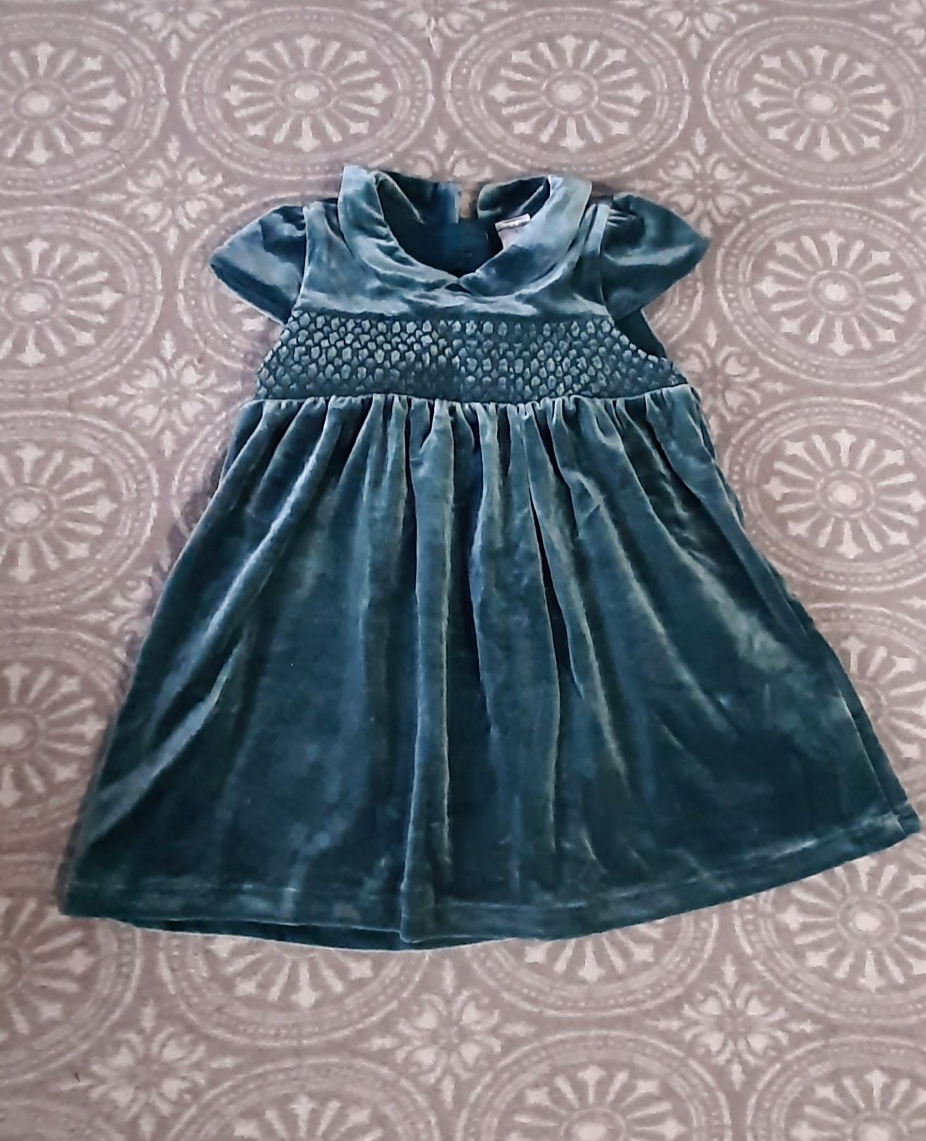 Нарядна велюрова сукня на маленьку дівчинку 74