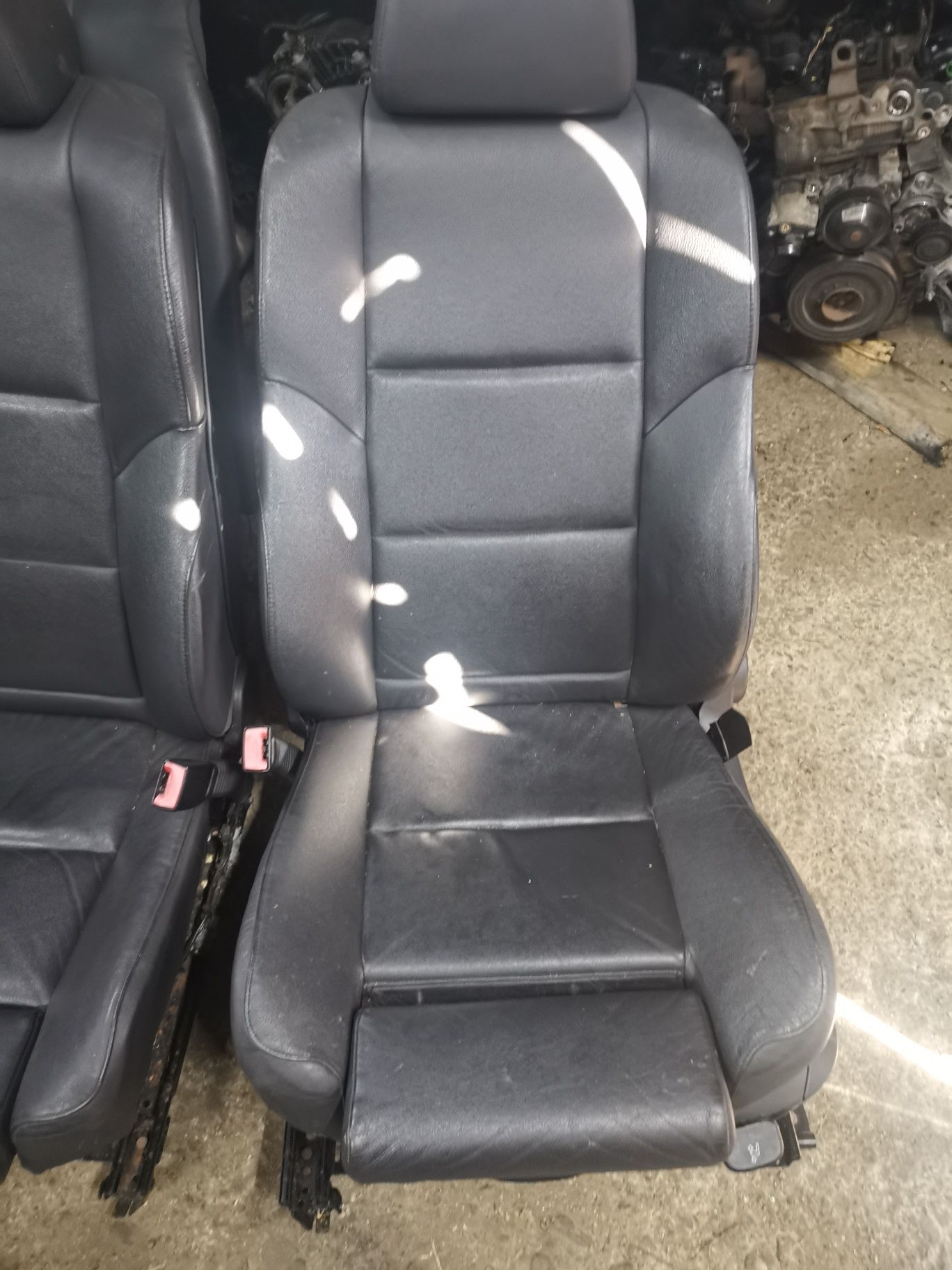 BMW E60 fotele mpakiet sportsitze skóra pół elektryczne boczki