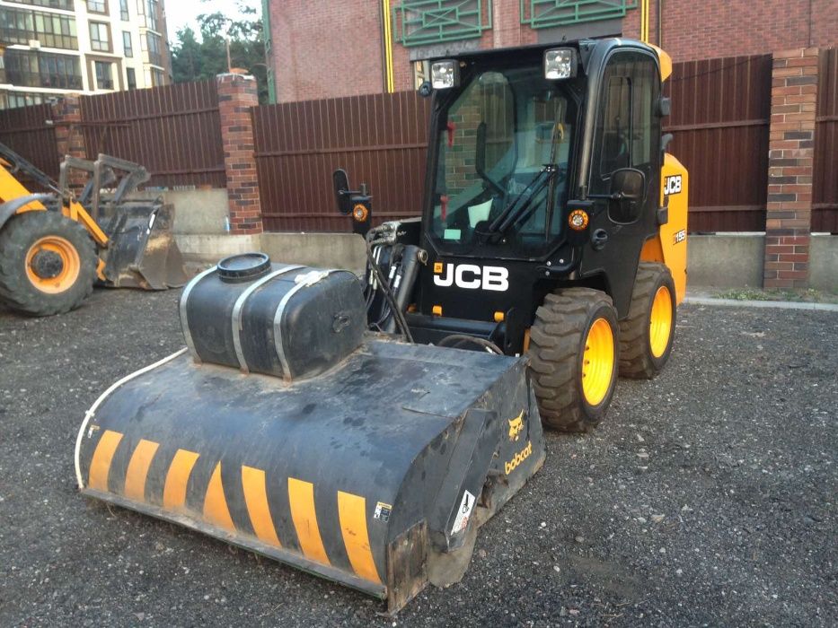 Послуги міні навантажувача (бобкета) з ямобуром (ковшем, вилами)