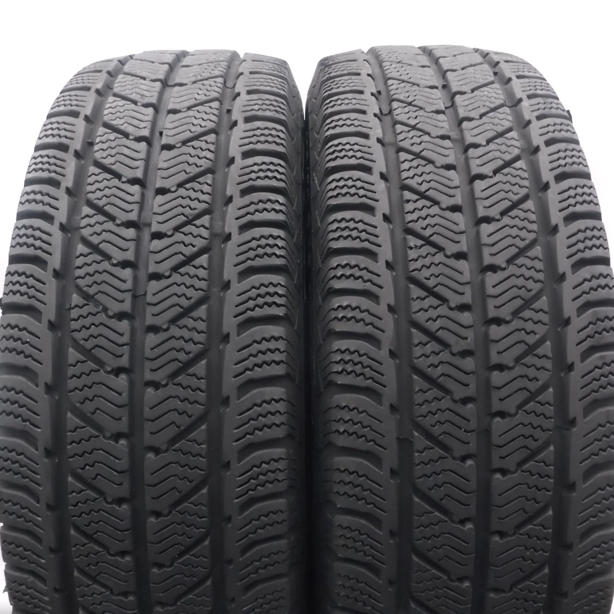Opony 205/70/15C Uniroyal 205/70R15C 106/104R Snow Zimowe 2020 7,8-8mm