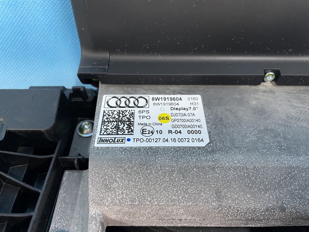 EKRAN nawigacji AUDI A4 B9 monitor wyświetlacz MMI 7.0” oryginał OEM