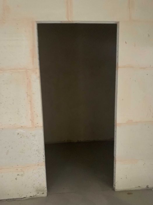 Продам простору 3-кімнатну квартиру з терасою - центр Ірпеня!