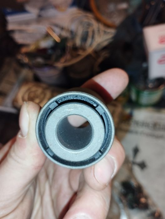 Сайлентблок Ниссан Максима