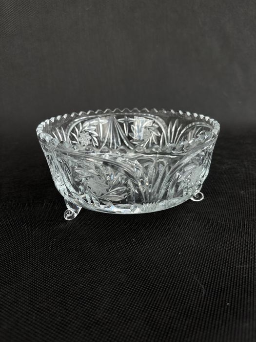 Miska krysztalowa na nozkach