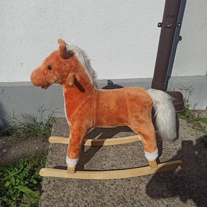 Коник - гойдалка великий