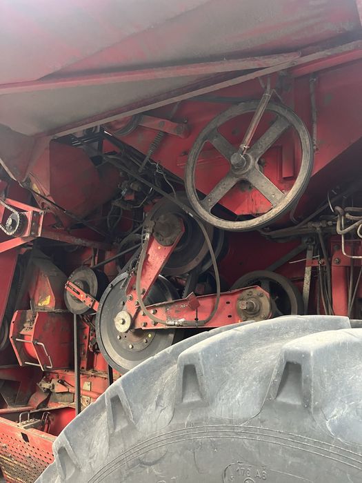 Комбайн Massey Ferguson 38