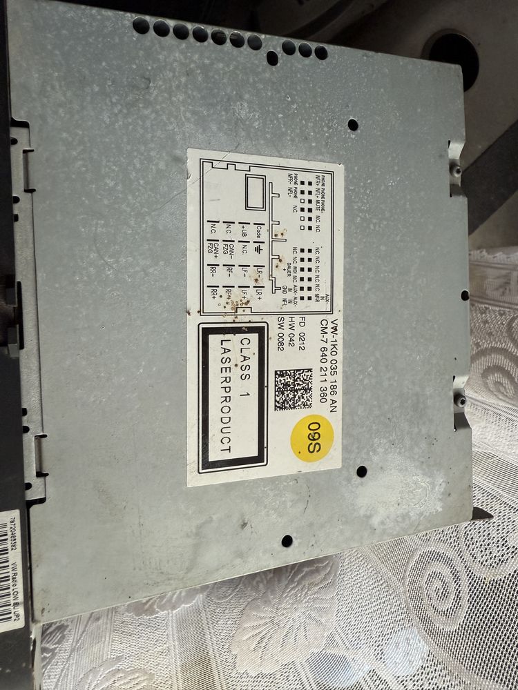 Radio CD Volkswagen Jetta Touran Passat Tiguan sprawne działające