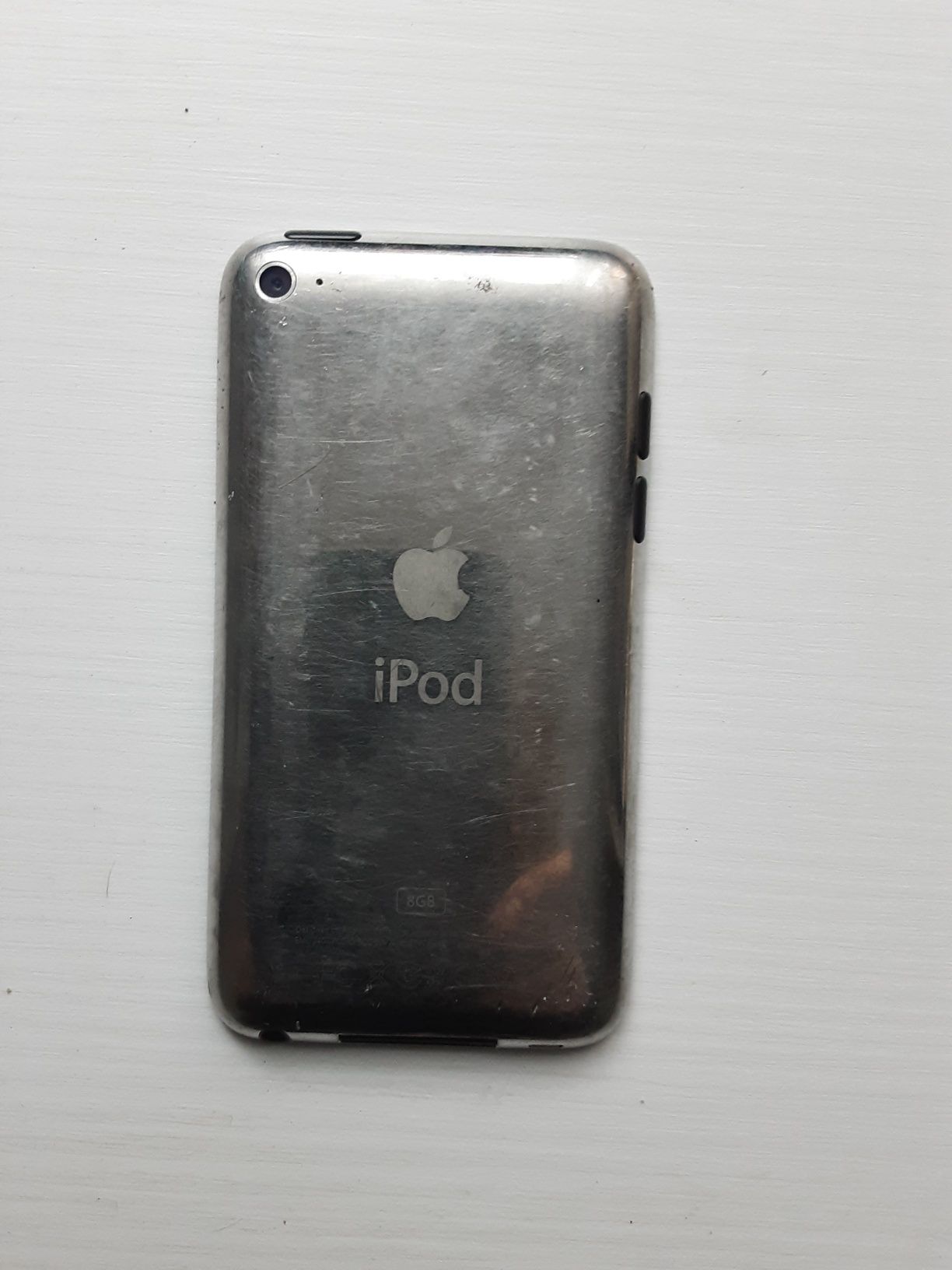 Мультимедиаплеер Apple, iPod Touch 2 Gen  8Gb