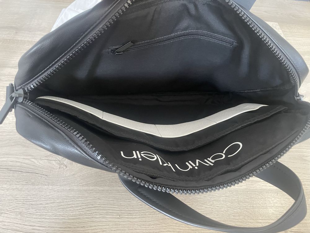 Torba na laptopa CALVIN KLEIN Point K50K503876