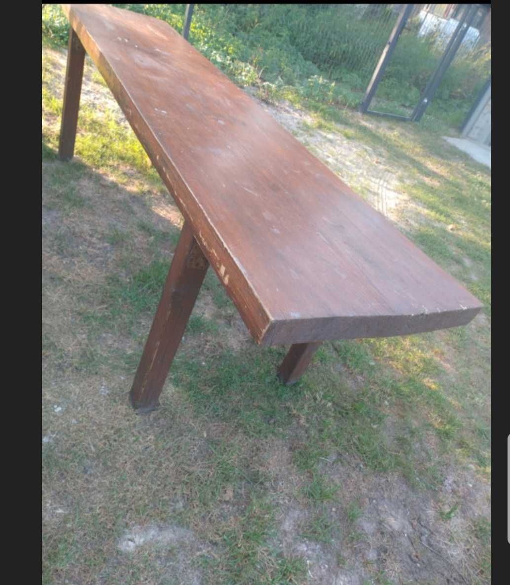 Stół drewniany 
Solidny