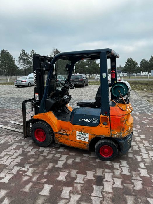 Toyota 02-7FGL15 – 2004 r. – Benzyna/LPG – Udźwig 1500 kg