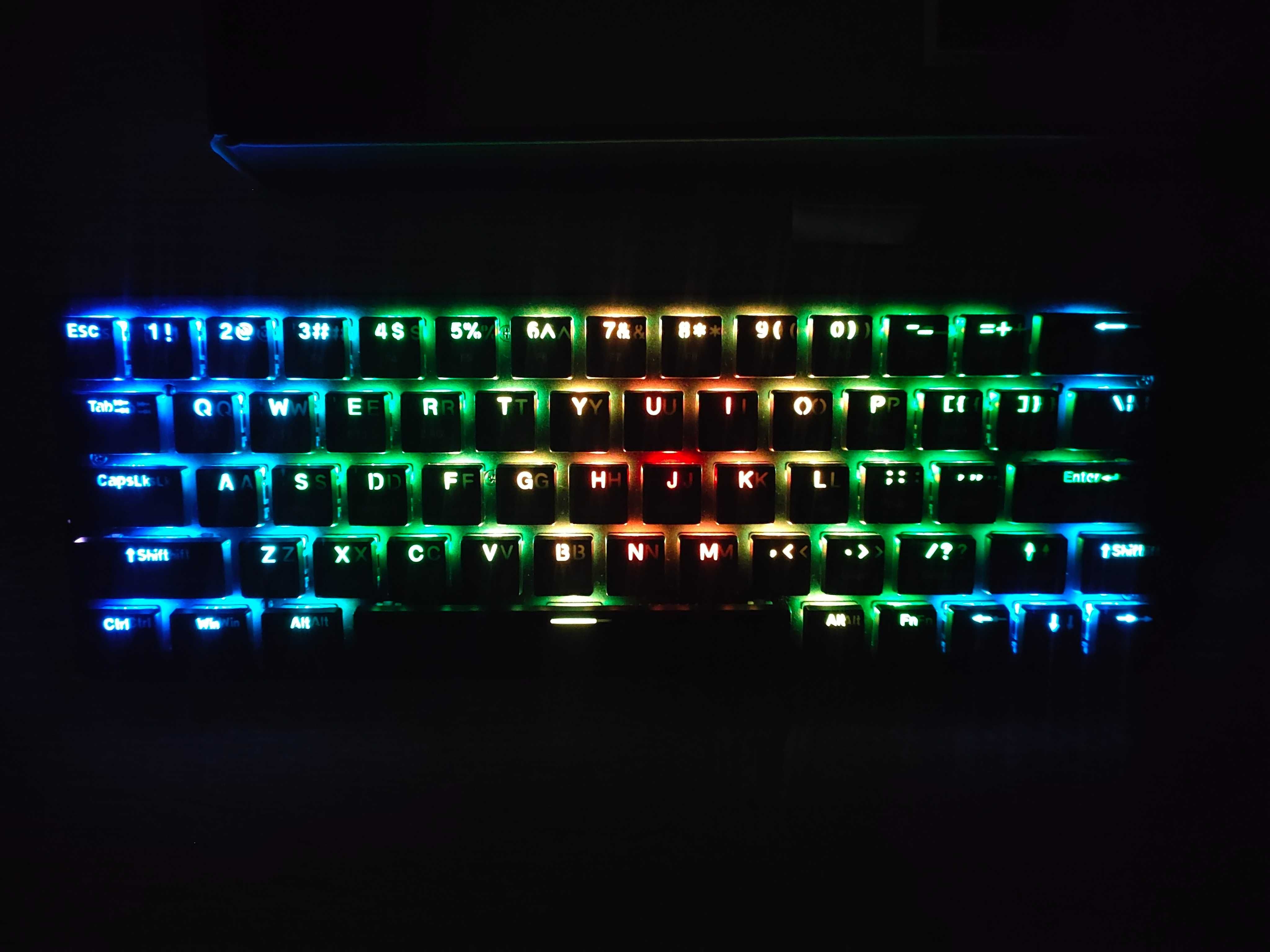 Teclado mecânico e Mouse Gaming
