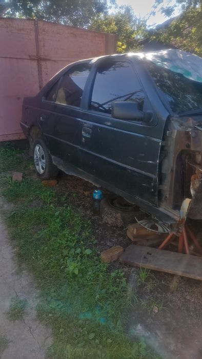 Продам Пежо 405,1/6. 1990. После дтп.