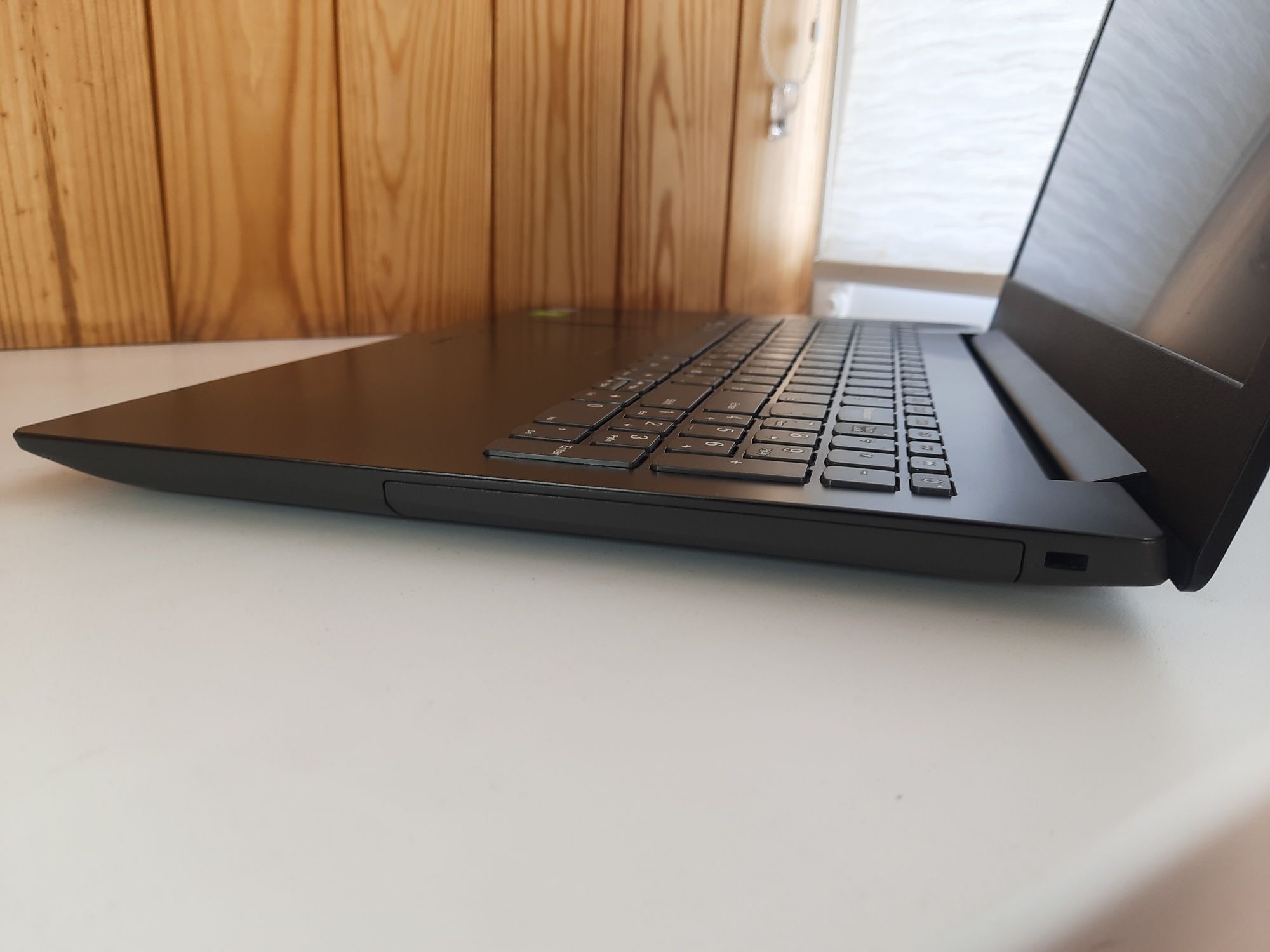 Ноутбук Lenovo ideapad 330-15IKB