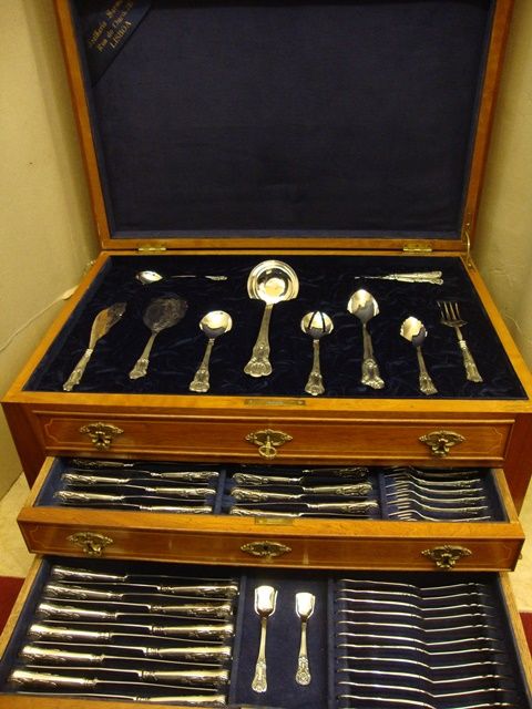 Faqueiro antigo completo em Prata Portuguesa