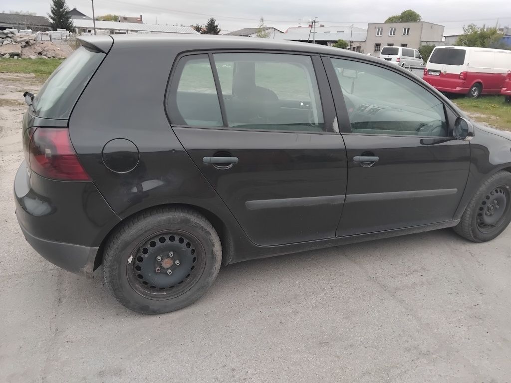 Volkswagen VW Golf 5 1.6