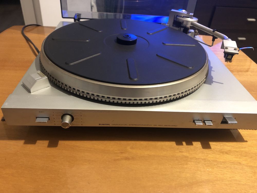 gramofon Unitry - model GS-460 "BERNARD"