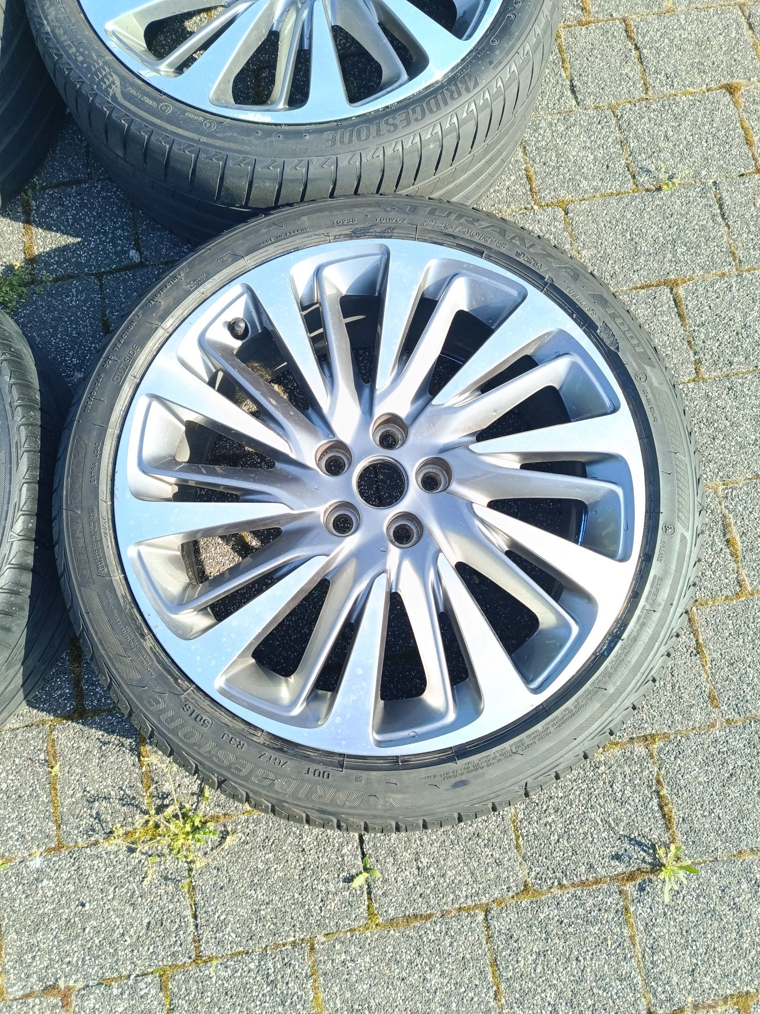 Komplet felgi 18 cali 5x105 opel astra mokka