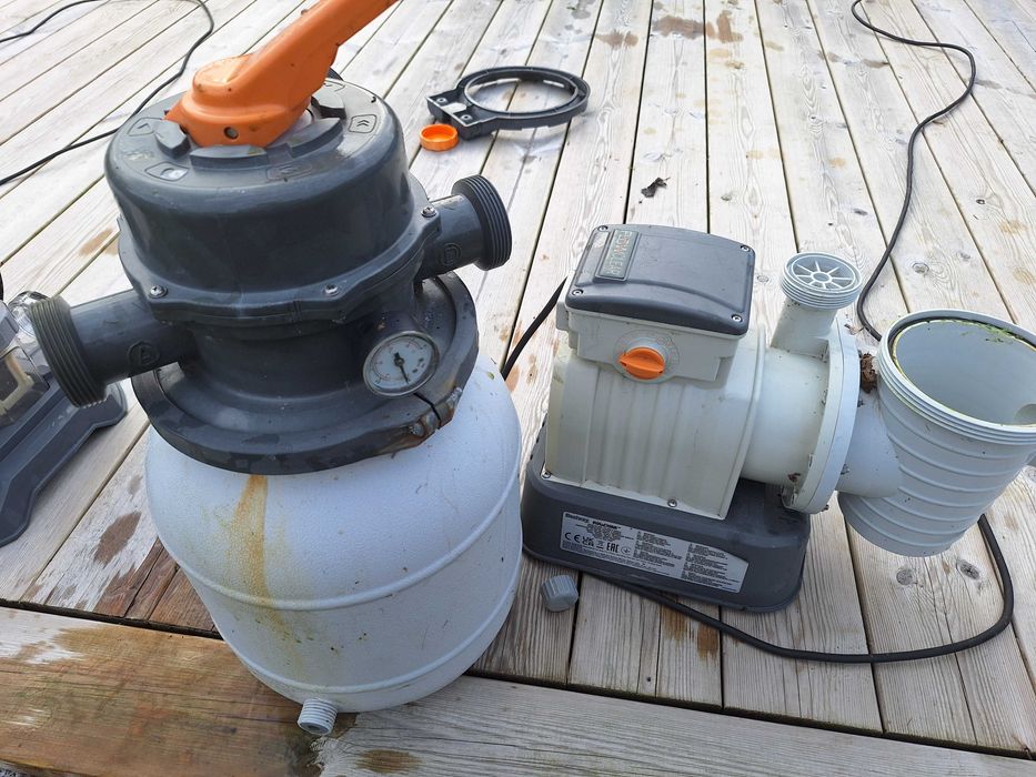Pompa basenowa. Generator chloru
