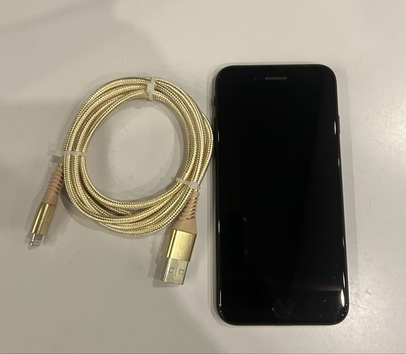 Iphone SE 2020(2Gen)64Gb,78% bateria,stan idealny !!!