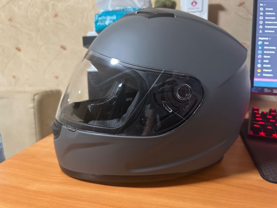 Продам шолом мото