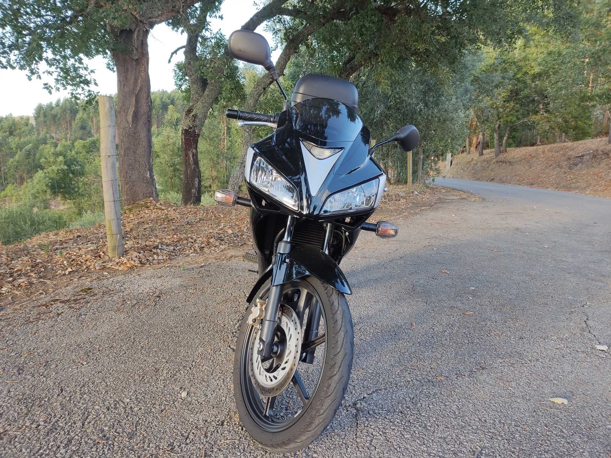 Honda Cbr 125, muito bom estado