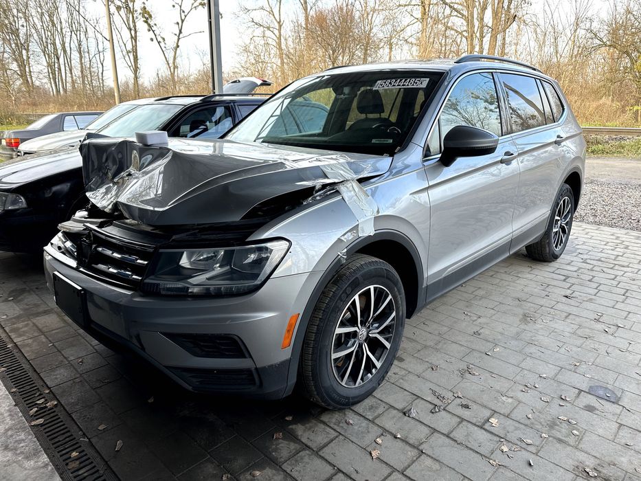 VW TIGUAN SE Allspace USA 21р колір LB7S Розбірка Запчастини Двері