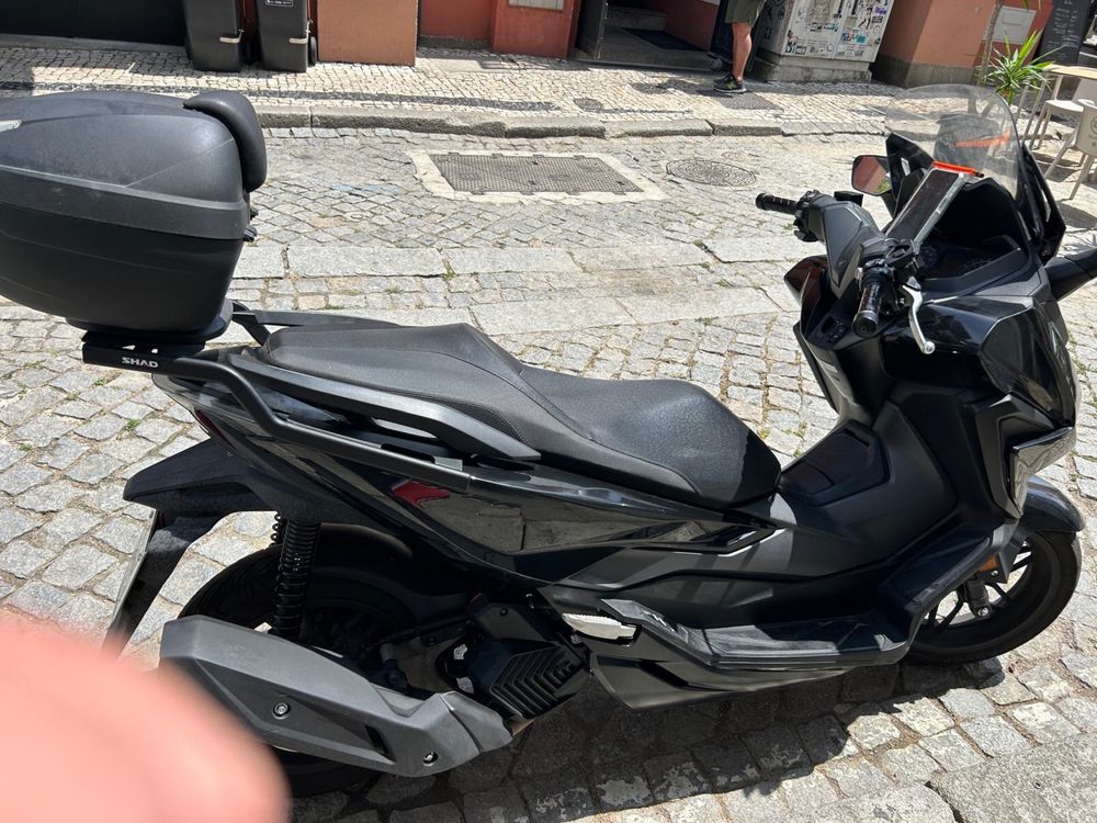 Vendo mota forza 125/ 2021