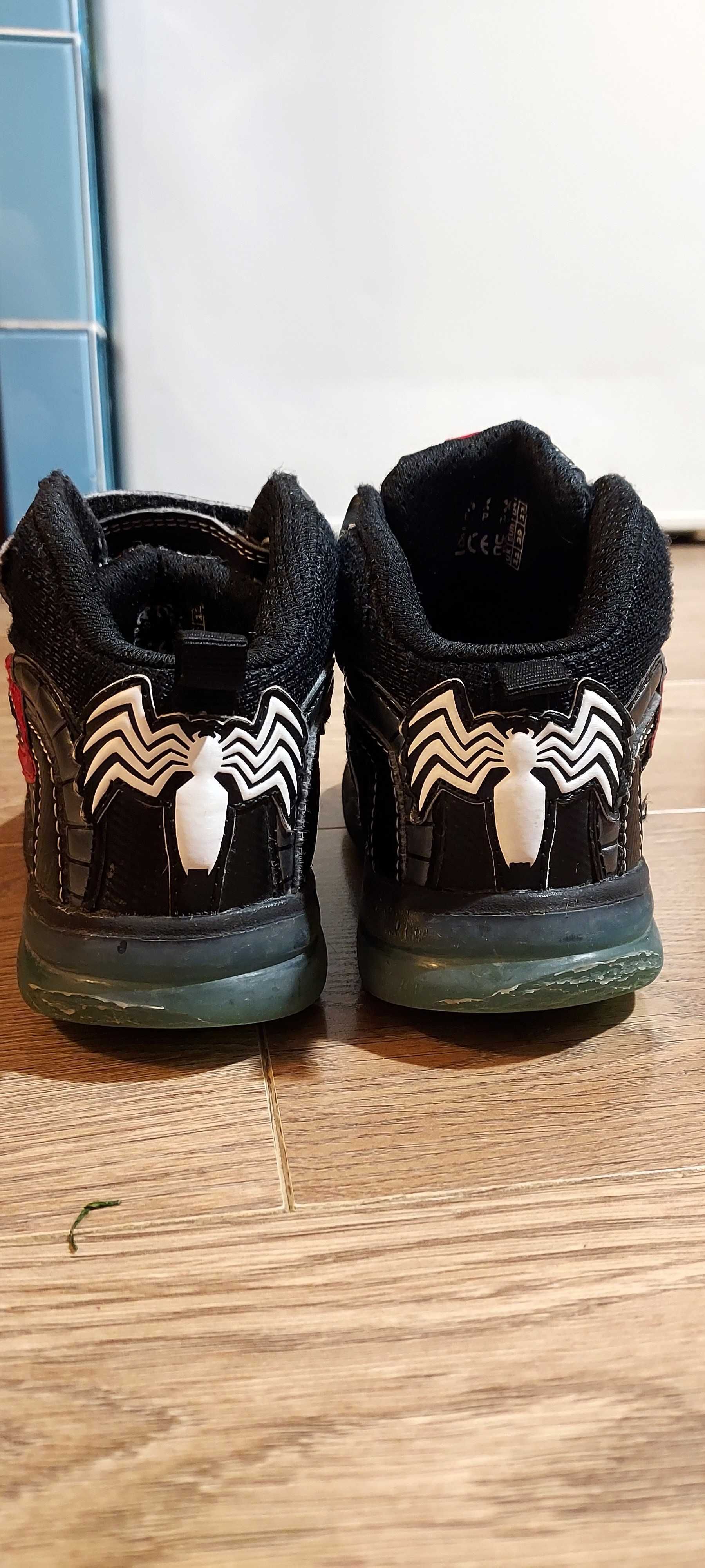 Buty dziecięce GEOX J26FEC MARVEL VENOM, rozmiar 29