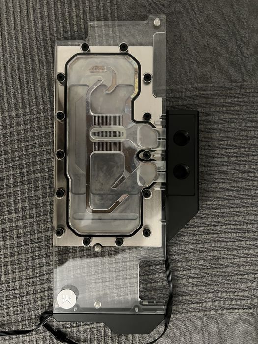 EKWB Vector RTX re rgb64286430657282123