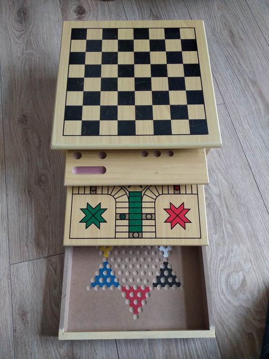 Доска для игр дерево