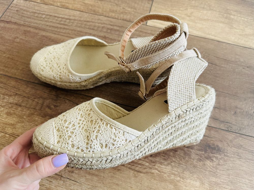 Nowe sandaly espadryle Vices 38