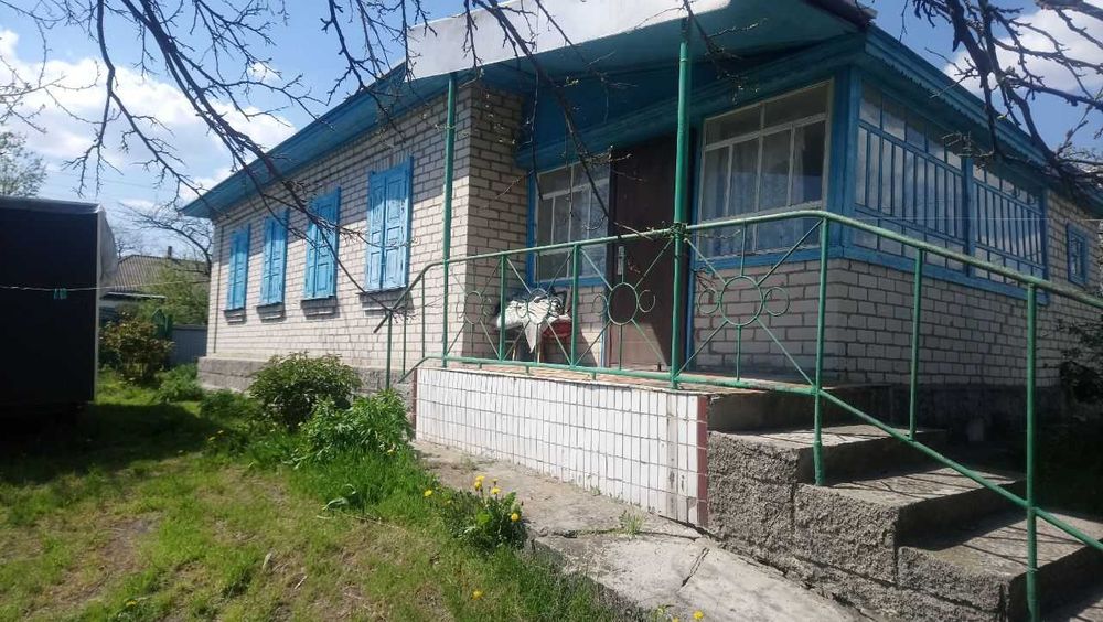 Здам в довгострокову оренду дім смт.Чорнобай