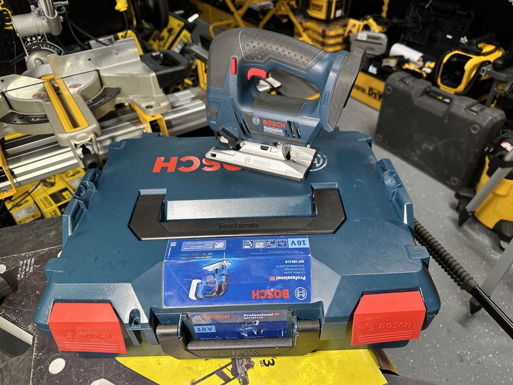 Акумуляторний лобзик Bosch GST 18 V-LI B + Кейс Bosch L-BOXX