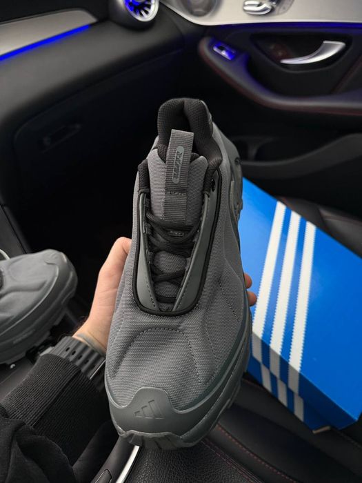 40-45 р кросівки Adidas EDGE RUNNER Grey black