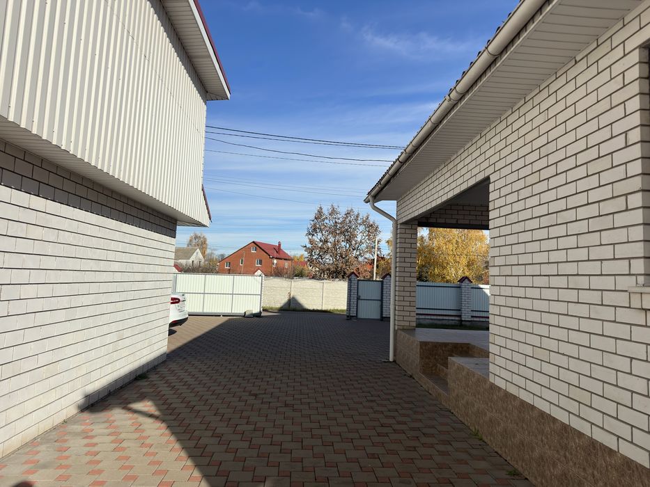 Будинок 200м2/20соток/ліс/школа/асвальтована дорога з ремонтом