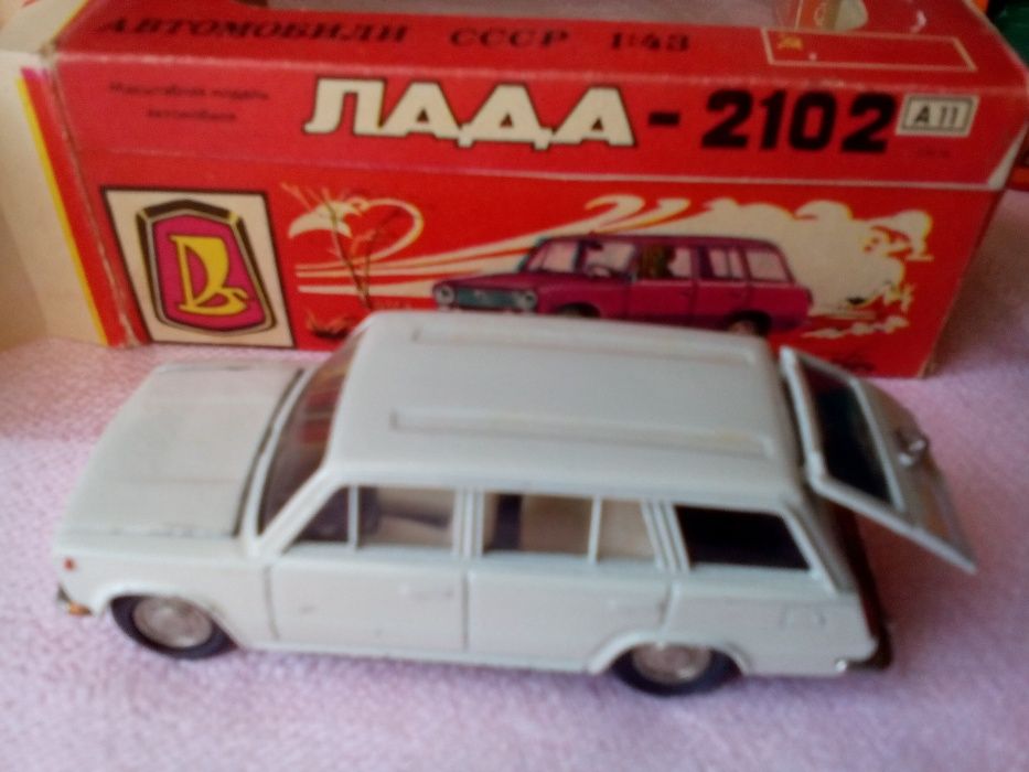 Продам модель ВАЗ 2102 СССР 1:43