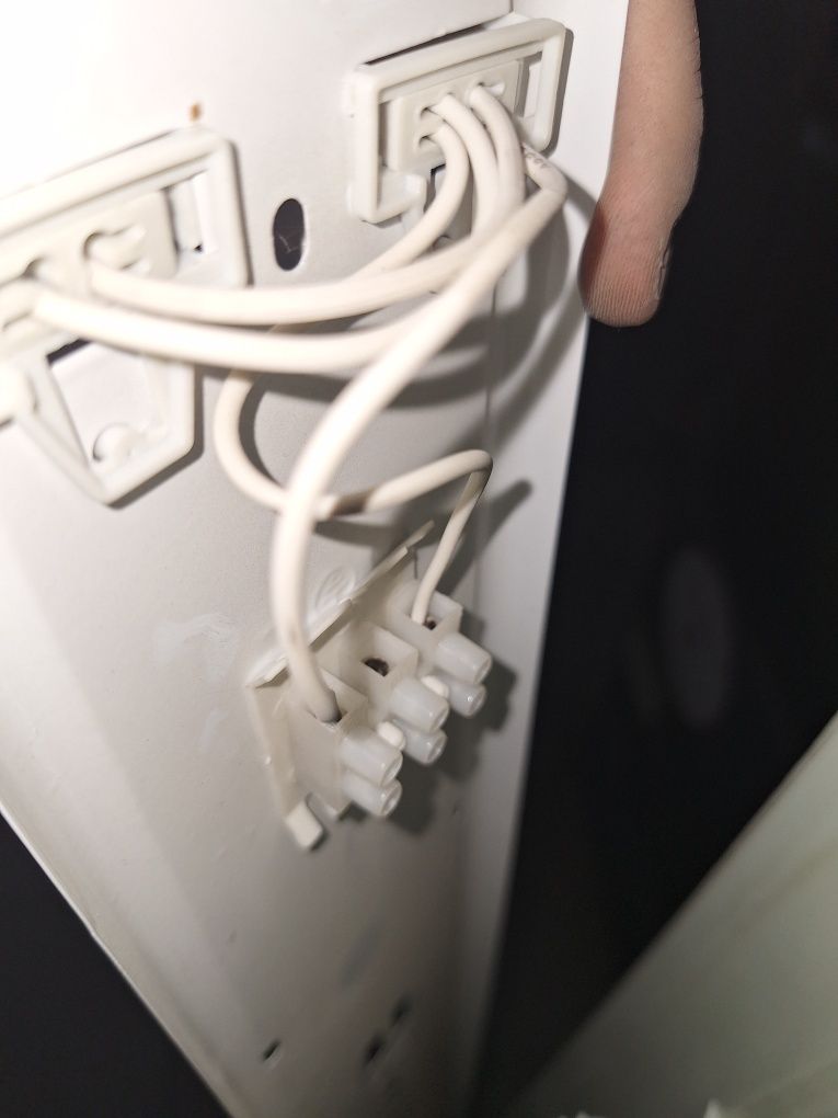 Lampy świetlówki 120 cm po demontażu 3 lata w pełni sprawne