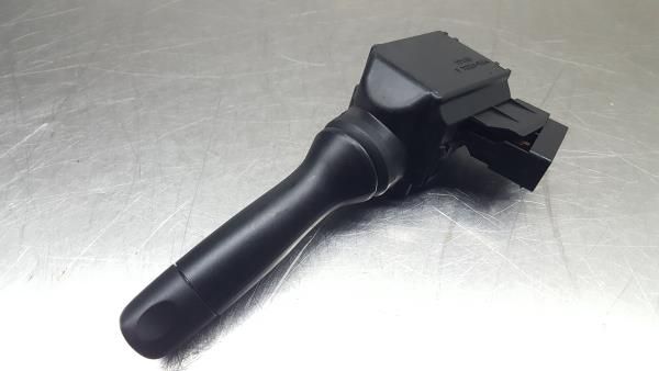 Manípulo do limpa vidros TOYOTA Yaris (_P9_)