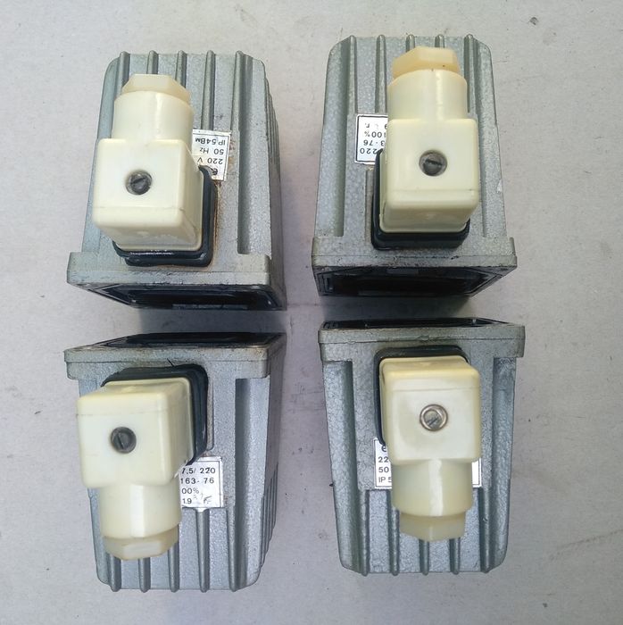 Электромагнит ЕмА240/7.5  гидрораспределителя  NG10.24 ЭмЛ1203 В110