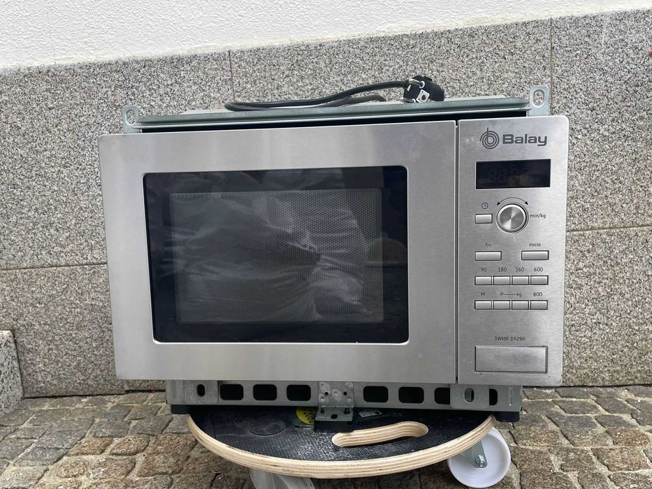 Micro-ondas Balay – usado, em bom estado!
