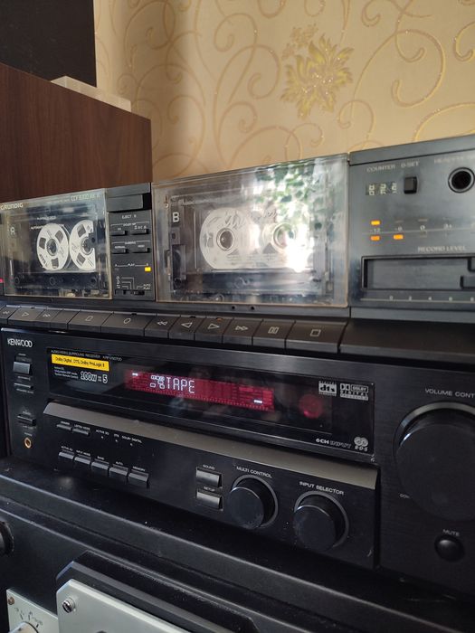 двухкассетная дека GRUNDIG CCF8300МК II.