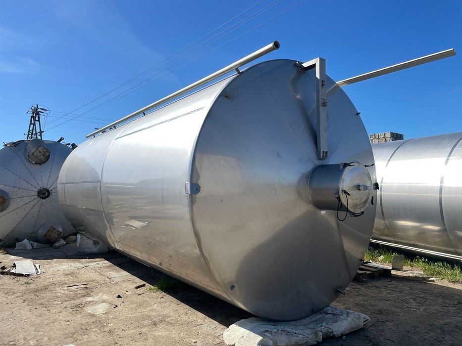 Zbiornik ze stali nierdzewnej 50700l z wężownicą grzewczą
