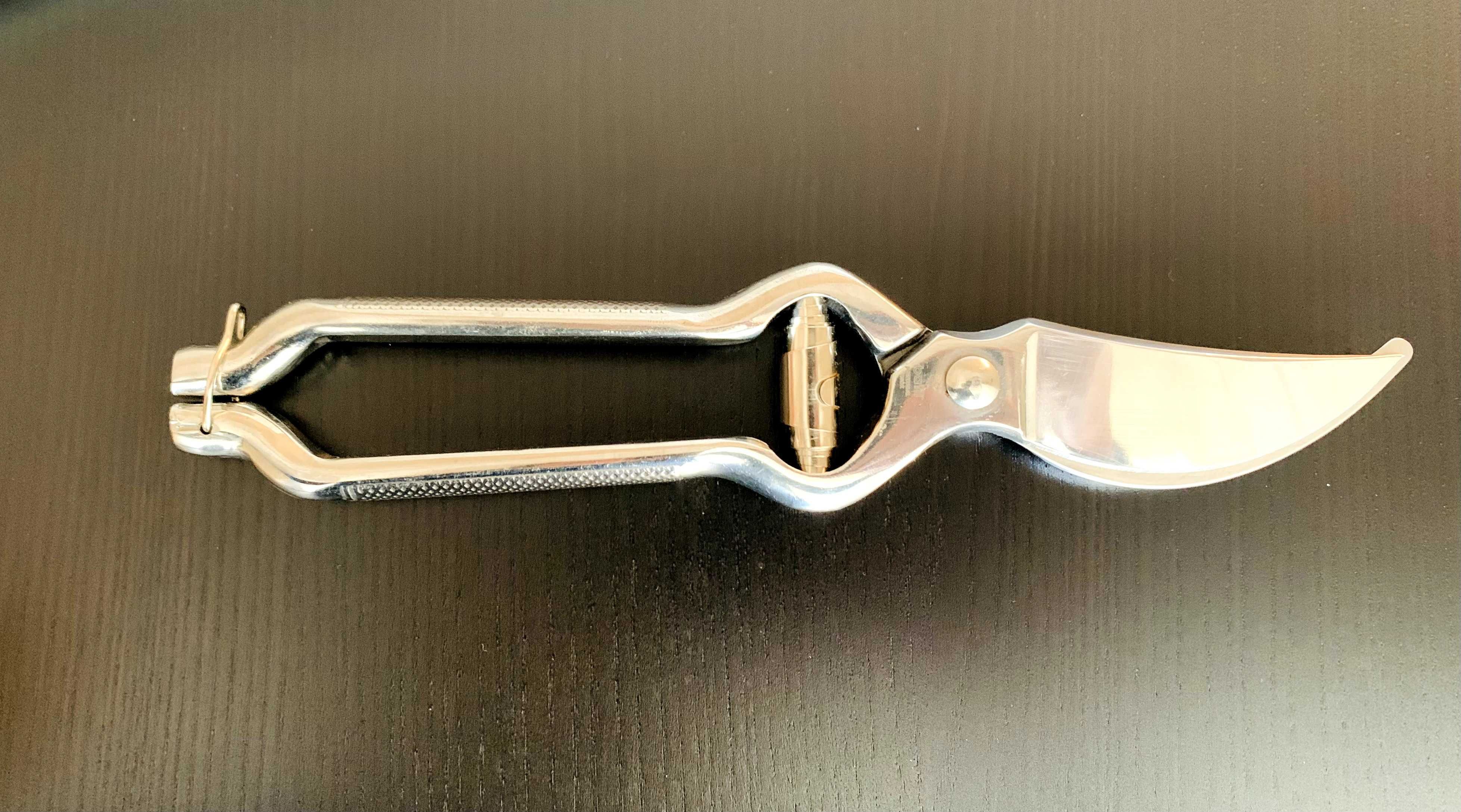 Tesoura p/ Leitão Inox Batil
