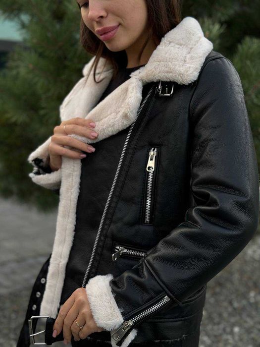 Дублянка з еко-хутром S M L чорна молочне хутро до -10