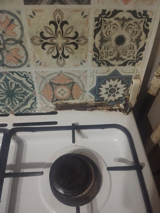 Продам газову плиту