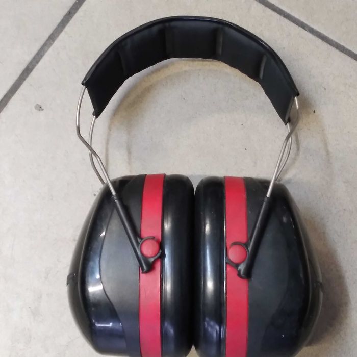 Słuchawki wygłuszające BHP / zachęcam do zakupu /